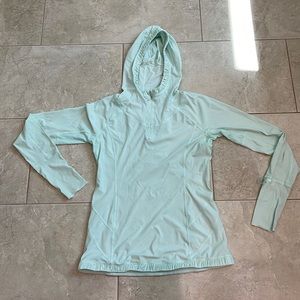 Lululemon hooded zipper pullover. Size 6.